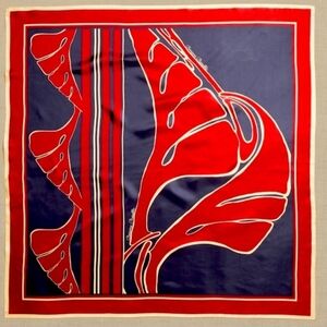 Banana Republic Chain Print Scarf in Red and Navy 100% Silk Made in Italy NWT